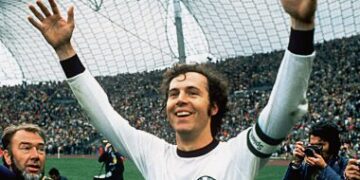 وفاة فرانز بيكنباور أسطورة الكرة الألمانية