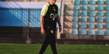 بعد الثمانية في مرمي عثماثون معتمد جمال يشيد بأداء الابيض