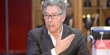 بيريرا يختار حكام الاخطاء الكارثية لدعمهم نفسياً