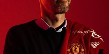 مانشستر يونايتد يجدد عقد تين هاغ حتى عام 2026