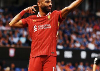 صلاح يكتب التاريخ في البريميرليج